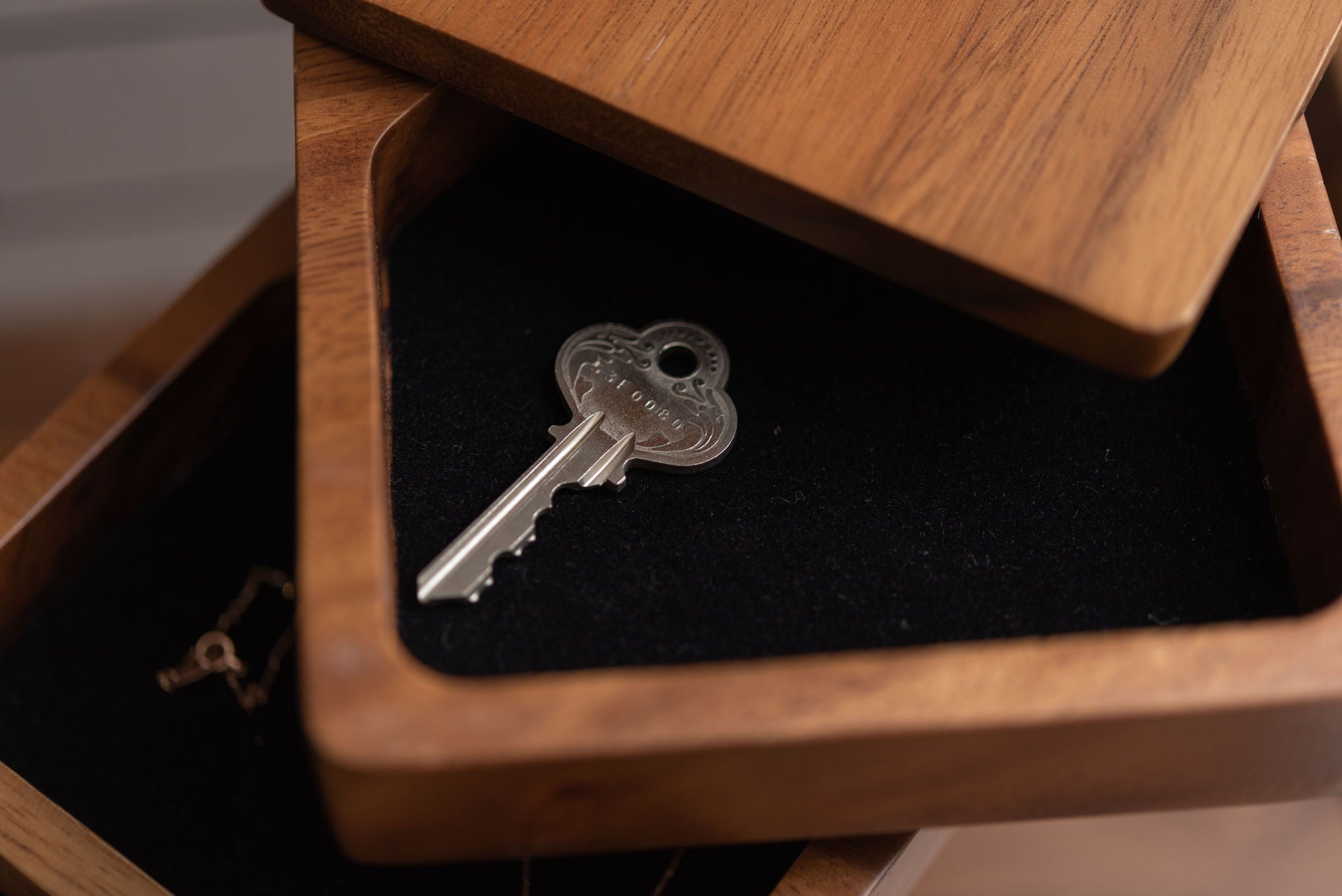 アクセサリーケース 小物入れ 小物収納 雑貨入れ 天然木 回転式 収納ケース アクセサリーケース