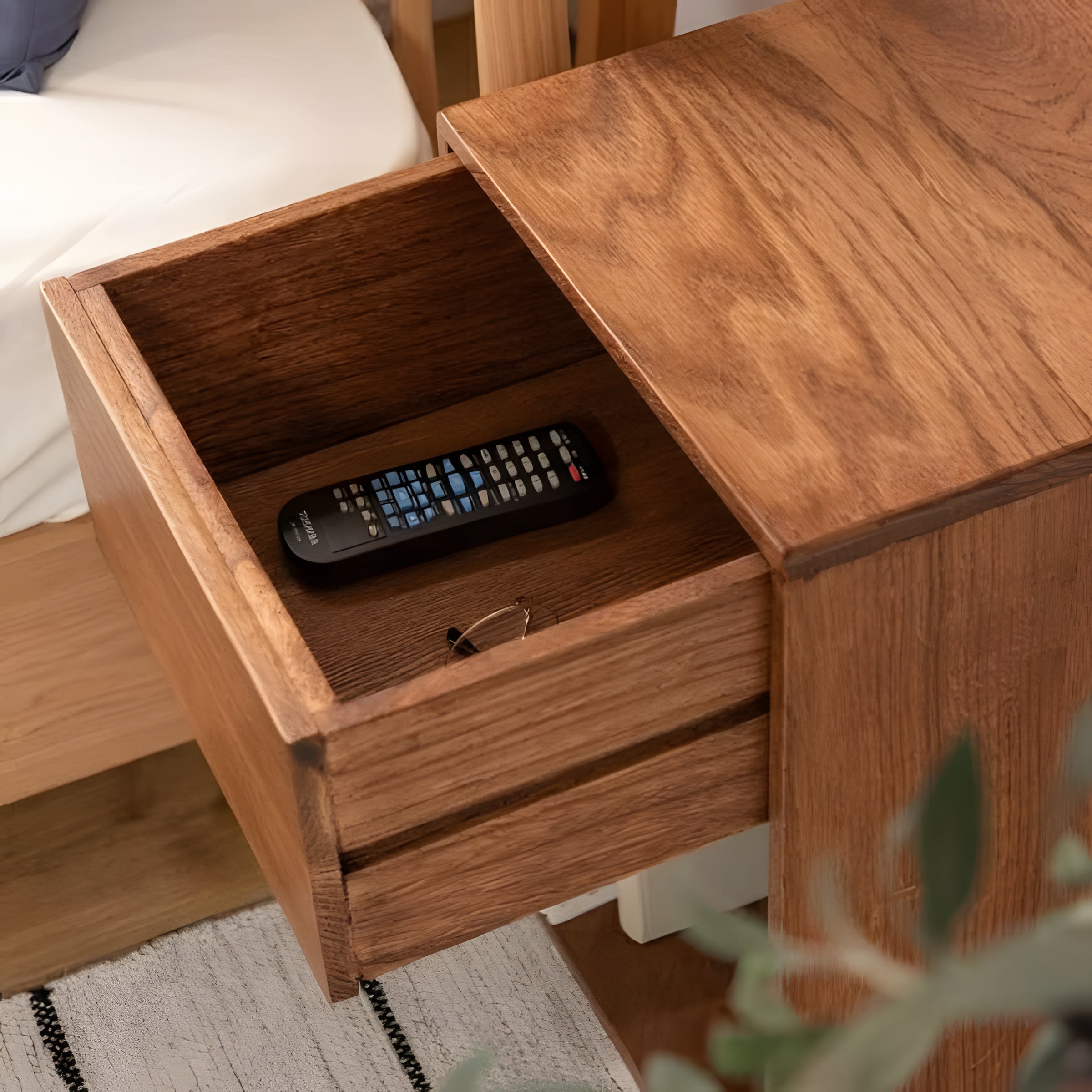 サイドテーブル 幅30 スリム コンパクト 高さ50 完成品 天然木 サイドチェスト ミニ 収納 引き出し付 ベッド横 シンプル 高見え