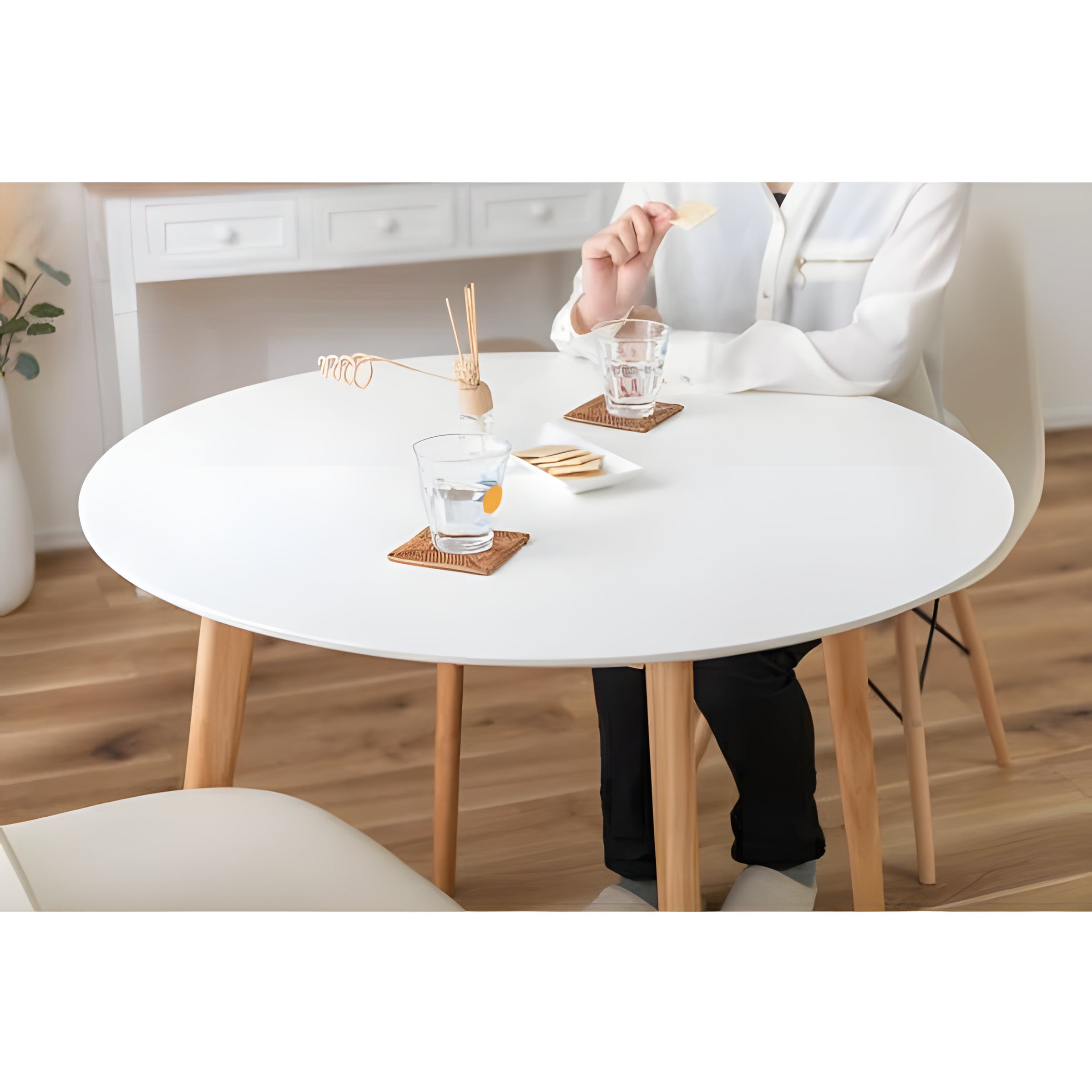 ダイニングテーブル 幅90cm 1人 2人用 スクエアテーブル 丸型 円形 天然木 シンプル 食卓机